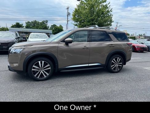 Certified 2024 Nissan Pathfinder Platinum w/ Lighting Package (N93) AWD/4WD image 11