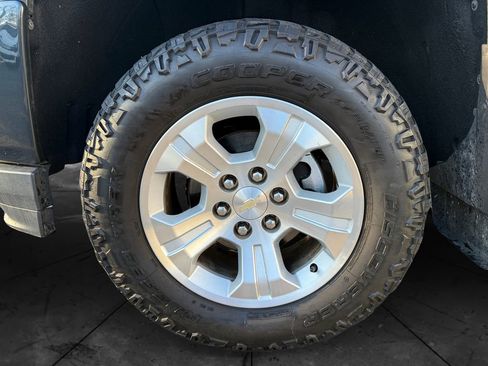 Used 2018 Chevrolet Silverado 1500 LT w/ All Star Edition image 14