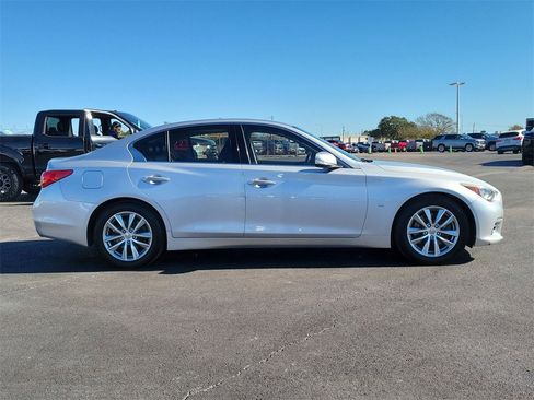 Used 2015 INFINITI Q50 Premium image 7
