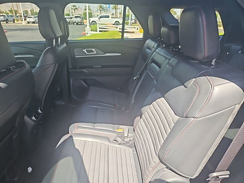 Certified 2025 Ford Explorer ST-Line w/ Premium Package RWD image 3