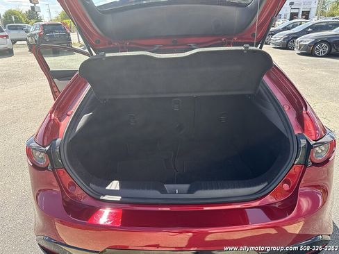 Used 2019 MAZDA MAZDA3 AWD Hatchback w/ Preferred Pkg image 15