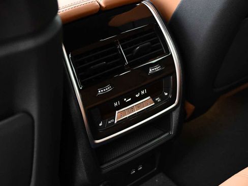 New 2026 BMW X5 xDrive40i w/ Executive Package image 25