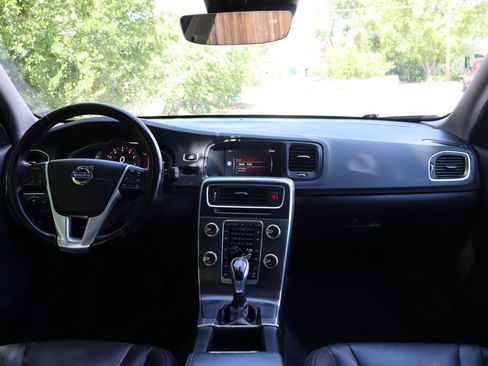 Used 2015 Volvo V60 T5 Cross Country w/ Protection Package AWD/4WD image 16