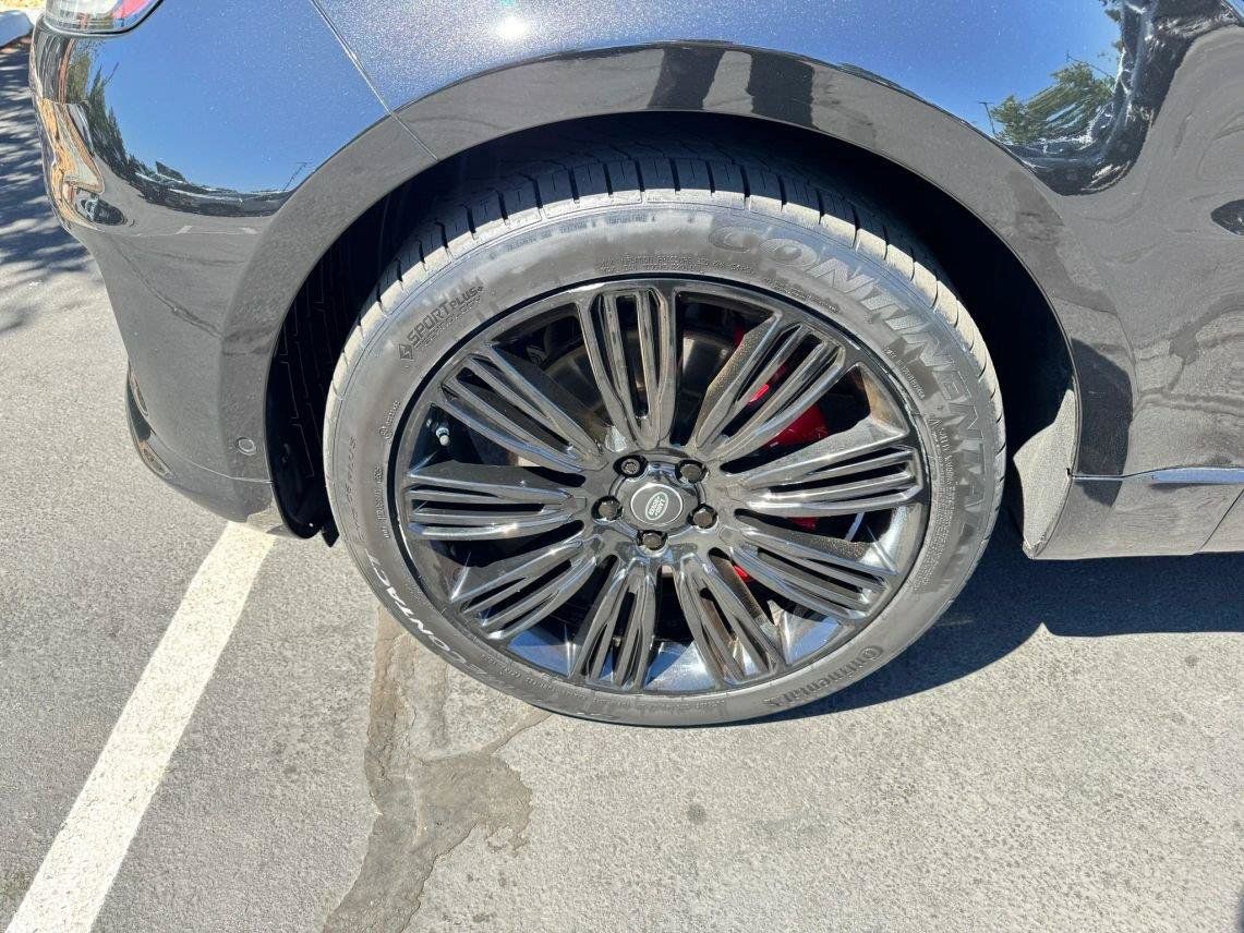 Used 2019 Land Rover Range Rover Sport Supercharged AWD/4WD image 9