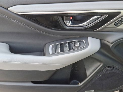 Used 2022 Subaru Outback Limited image 12
