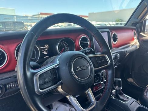 Used 2022 Jeep Gladiator Rubicon w/ LED Lighting Group AWD/4WD image 9