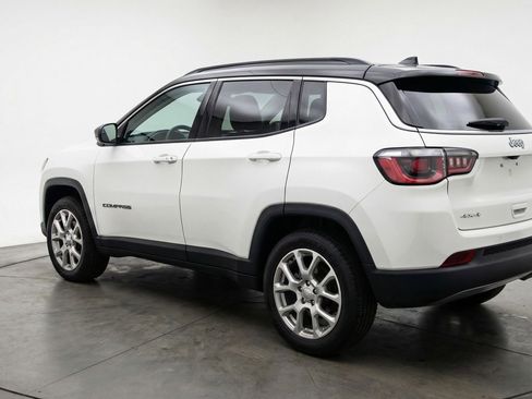 Used 2025 Jeep Compass Limited image 6