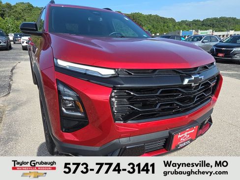 Certified 2026 Chevrolet Equinox RS w/ LPO, Floor Liner Package AWD/4WD image 11