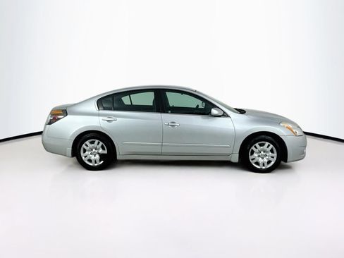 Used 2012 Nissan Altima 2.5 S FWD image 8