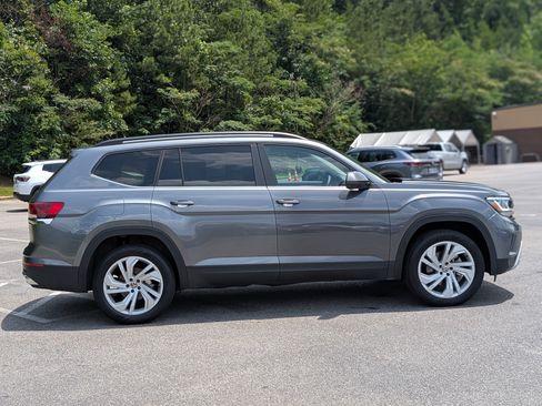 Used 2023 Volkswagen Atlas SE FWD image 8