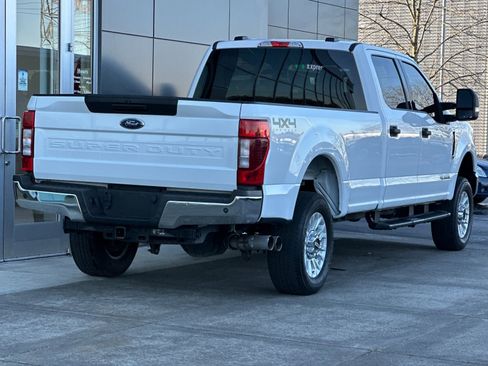 Used 2022 Ford F250 XLT w/ XLT Value Package image 3