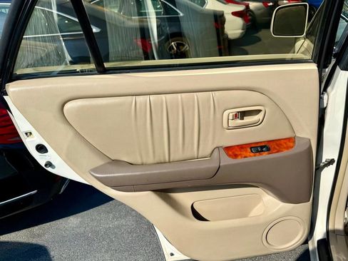 Used 2000 Lexus RX 300 image 27