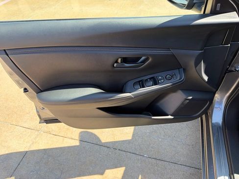 Used 2025 Nissan Sentra S FWD image 12