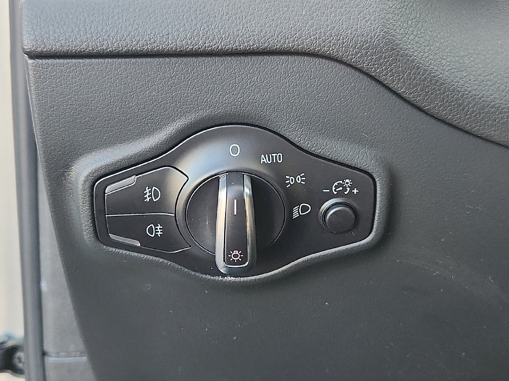 Used 2015 Audi Q5 2.0T Premium Plus AWD/4WD image 23