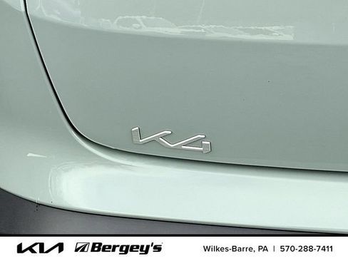 Certified 2025 Kia K4 EX image 32