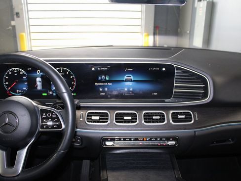 Used 2023 Mercedes-Benz GLE 450 4MATIC image 25