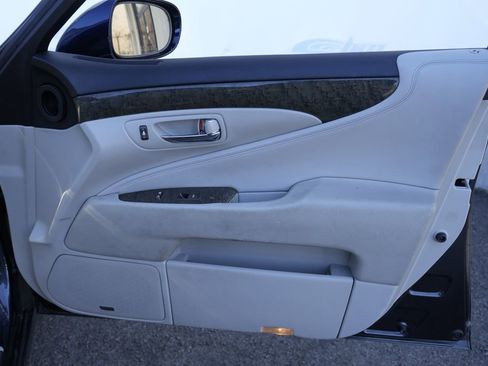 Used 2007 Lexus LS 460 RWD image 31