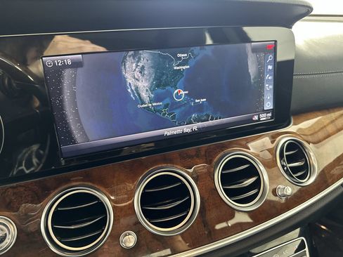 Used 2018 Mercedes-Benz E 300 4MATIC w/ Premium 2 Package (Q02) image 18