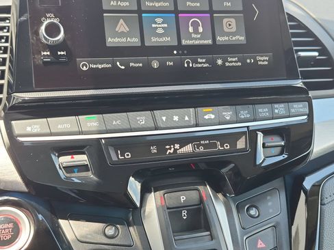 Used 2025 Honda Odyssey Touring image 22