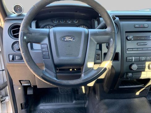 Used 2014 Ford F150 XL RWD image 5