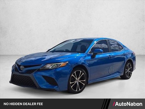 Used 2019 Toyota Camry SE w/ Convenience Package FWD image 1