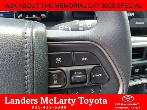 Used 2025 Toyota 4Runner TRD Off-Road Premium AWD/4WD image 19