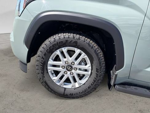 Used 2025 Toyota Sequoia SR5 w/ SR5 Premium Package AWD/4WD image 9