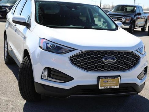 Certified 2023 Ford Edge SEL w/ Convenience Package AWD/4WD image 4