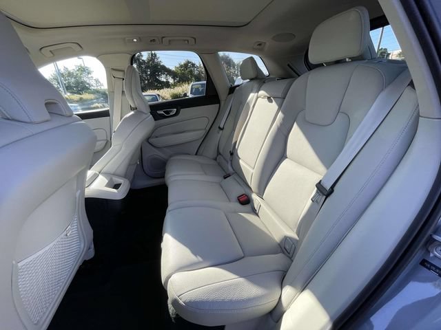 Certified 2024 Volvo XC60 B5 Plus AWD/4WD image 13