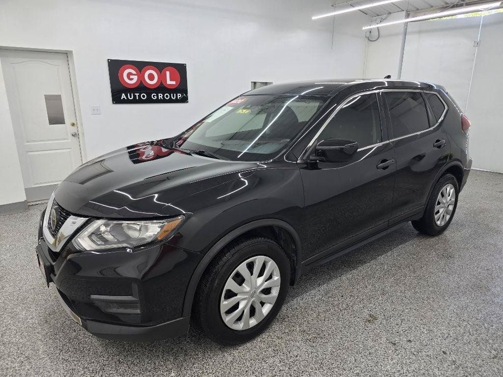 Used 2020 Nissan Rogue S FWD image 3
