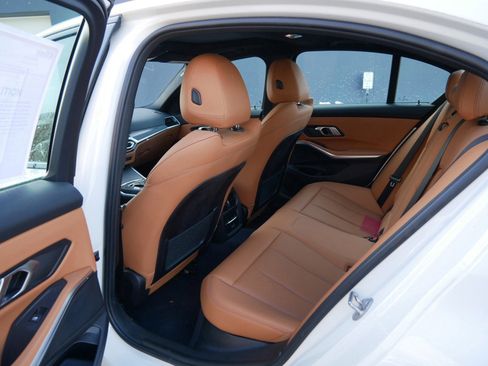 Used 2023 BMW 330i xDrive Sedan image 11