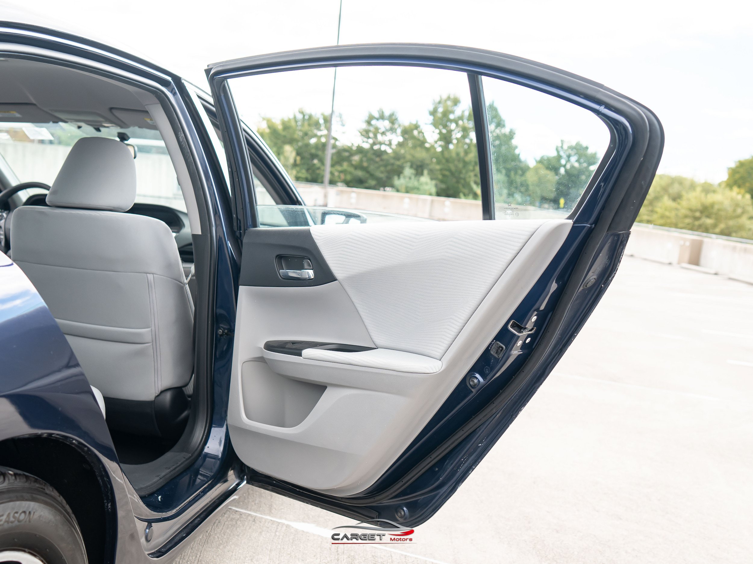 Used 2017 Honda Accord LX image 34