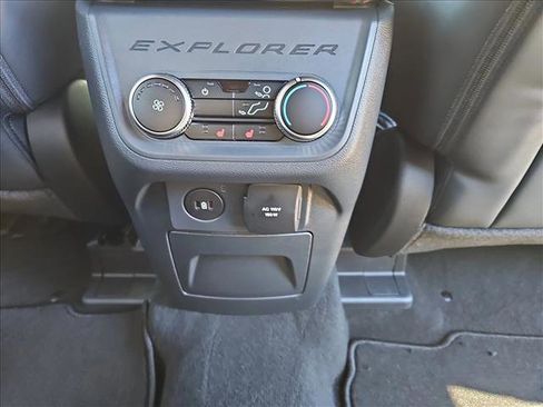 New 2026 Ford Explorer ST-Line w/ ST-Line Street Pack image 17