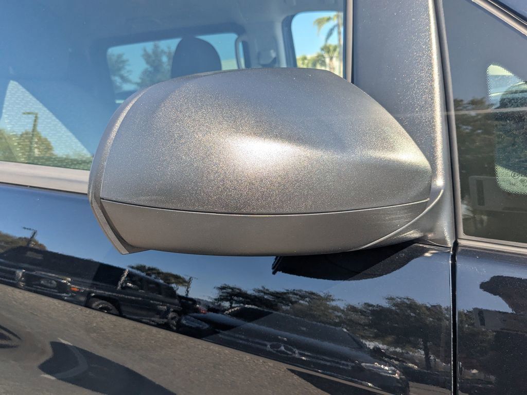 Used 2023 Mercedes-Benz Metris Passenger image 22
