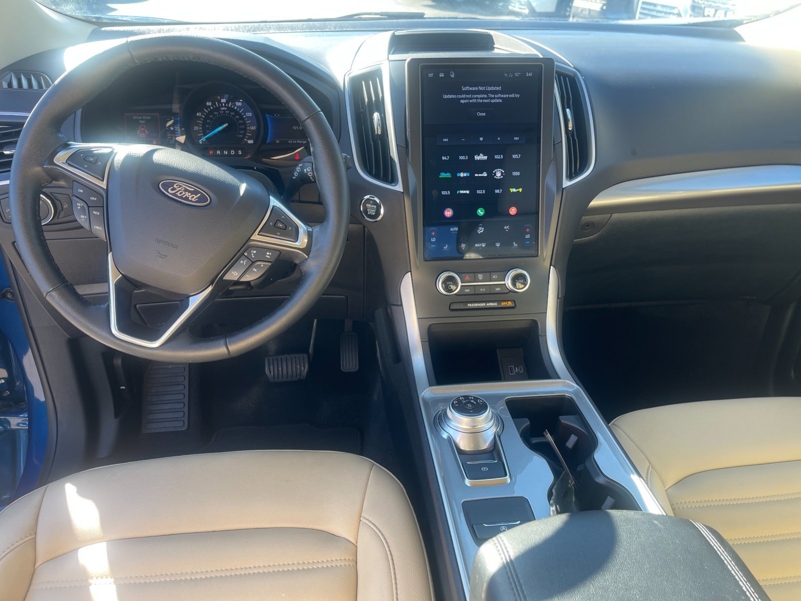 Used 2024 Ford Edge SEL AWD/4WD image 16