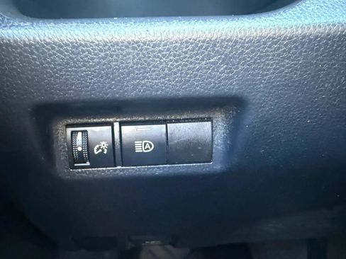Used 2020 Toyota RAV4 LE w/ All Weather Liner Package AWD/4WD image 17