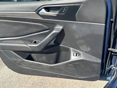 Used 2020 Volkswagen Jetta SEL image 25