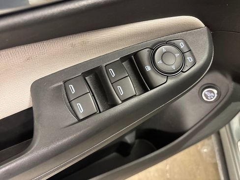 Used 2024 Buick Envista Sport Touring FWD image 24