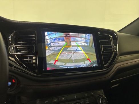 Certified 2023 Dodge Durango GT image 21