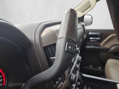 Used 2015 GMC Sierra 2500 Denali w/ Duramax Plus Package AWD/4WD image 11