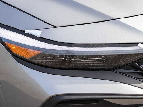 New 2025 Hyundai Elantra Sport image 4