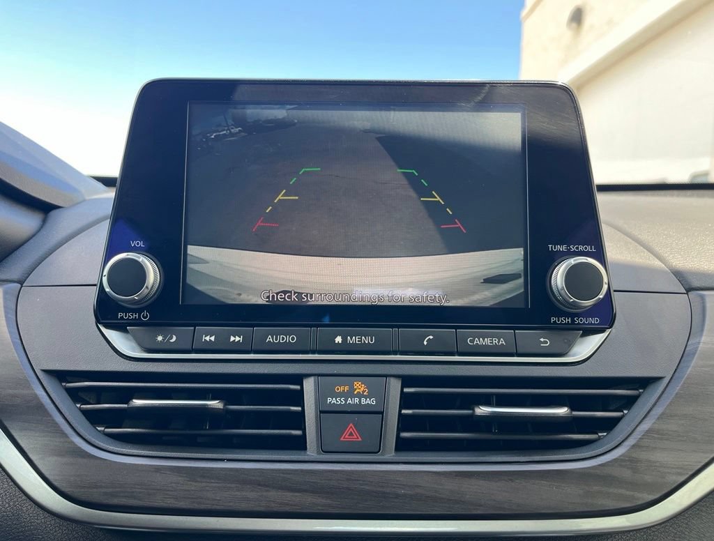 Used 2025 Nissan Altima 2.5 SV AWD/4WD image 16