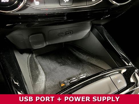 Used 2025 Chevrolet Trax ACTIV w/ Sunroof Package FWD image 14