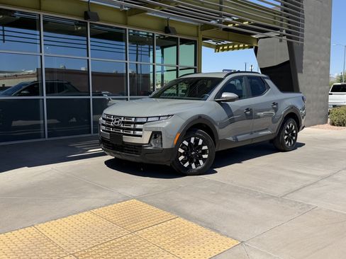 Used 2025 Hyundai Santa Cruz SEL FWD image 1