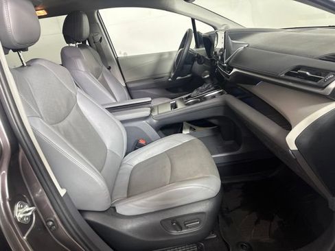 Used 2023 Toyota Sienna Limited AWD/4WD image 27