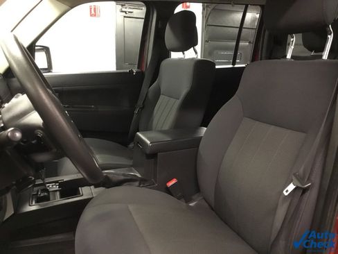 Used 2011 Jeep Liberty Sport image 22