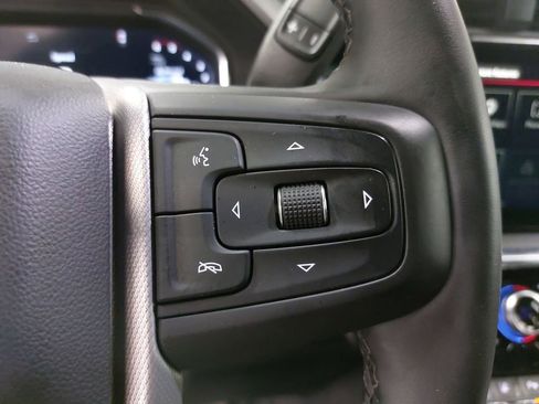 Used 2025 GMC Sierra 2500 Denali w/ Denali Reserve Package image 17