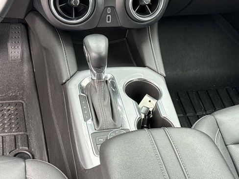 Used 2024 Chevrolet Blazer LT image 22