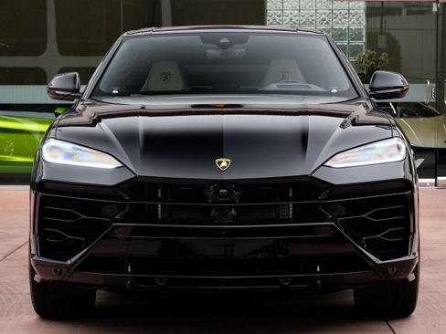 Used 2025 Lamborghini Urus SE AWD/4WD image 5