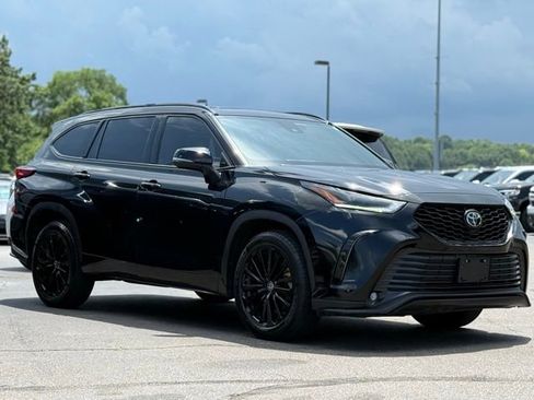 Used 2022 Toyota Highlander XSE image 34